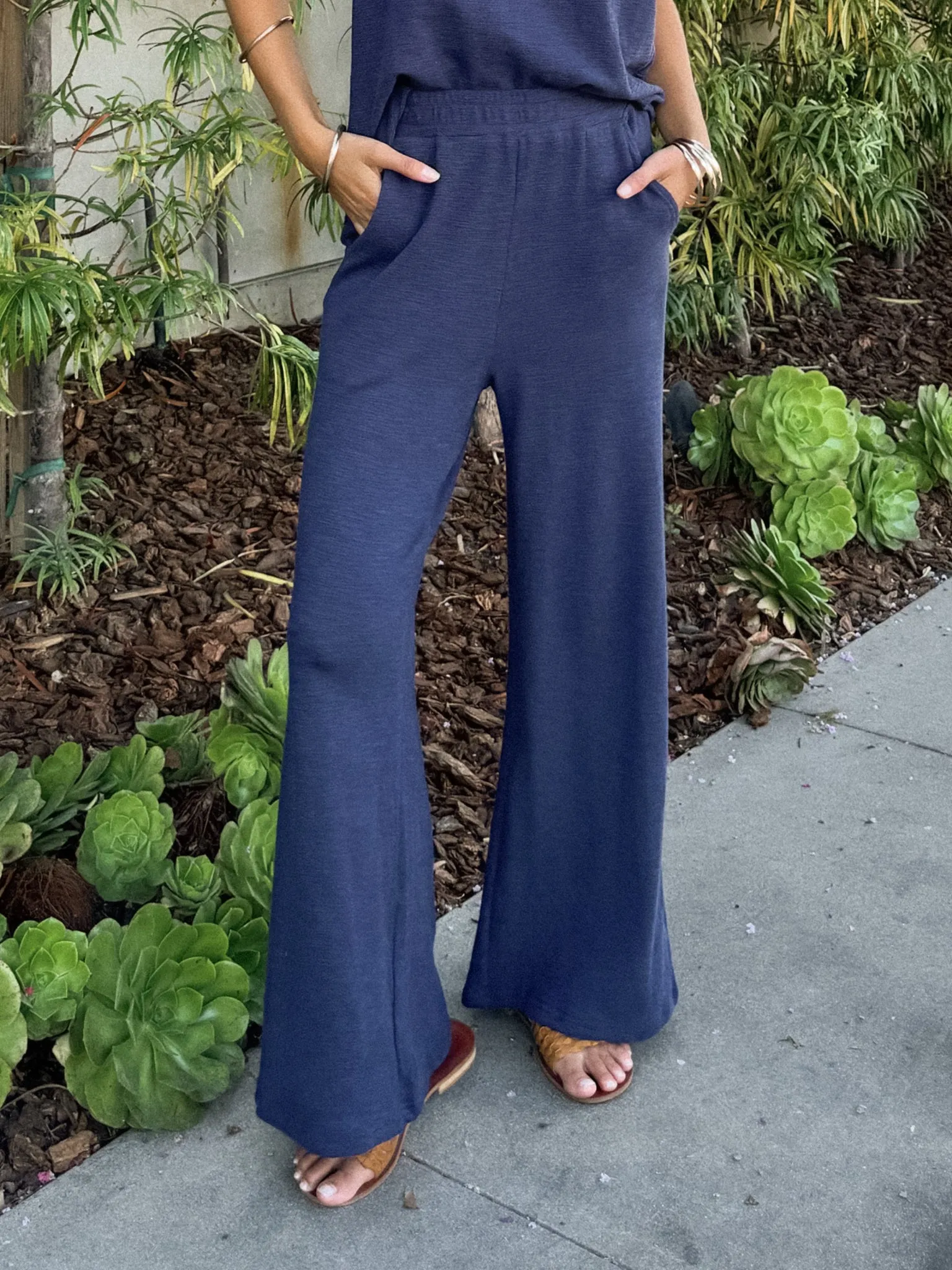 Easy Going Knit Pants in Navy