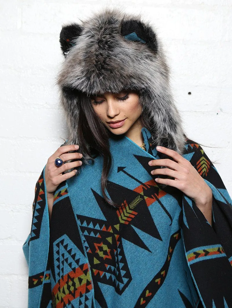 Italy Cape   Grey Wolf 1/2 Hood Bundle