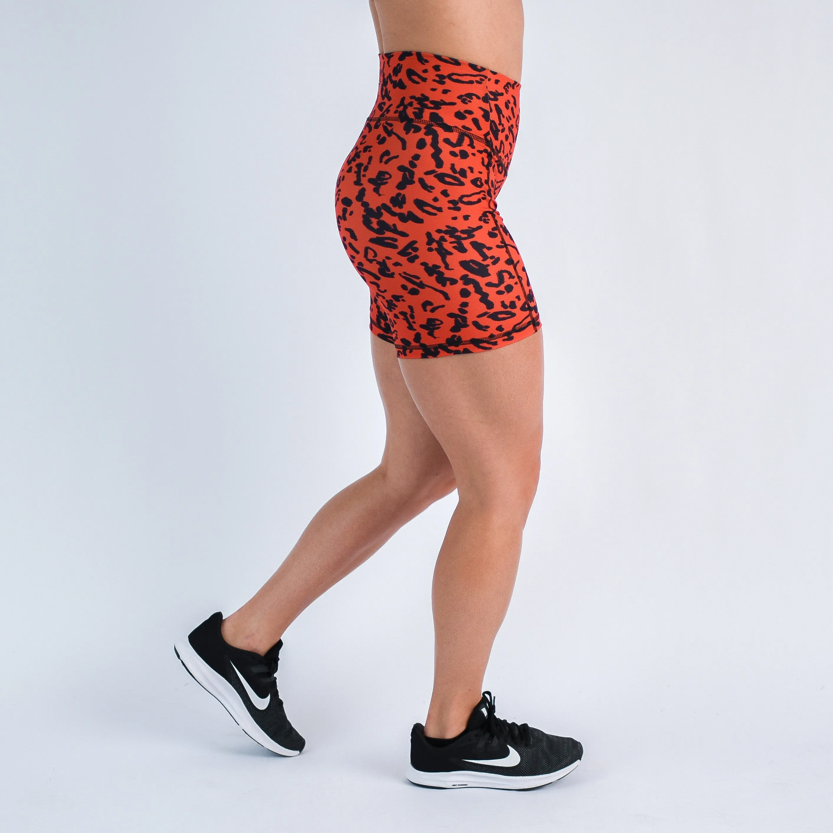 Pedal Short  6" - No Front Seam - Higher Rise
