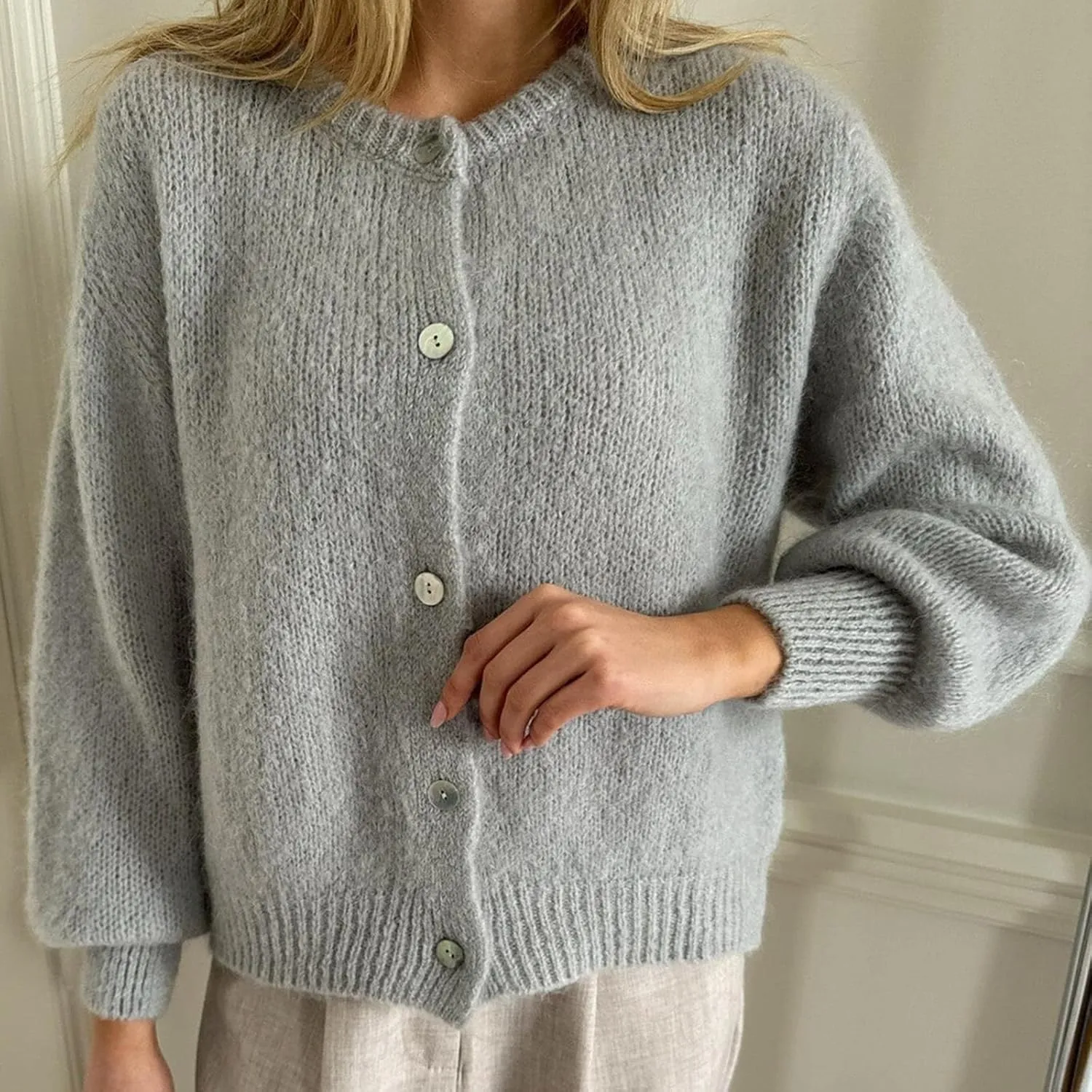 Women Y2k Button up Sweater Casual Lightweight Solid Color Knit Cardigan Cute Long Sleeve Crop Cardigan Fall Knitwear